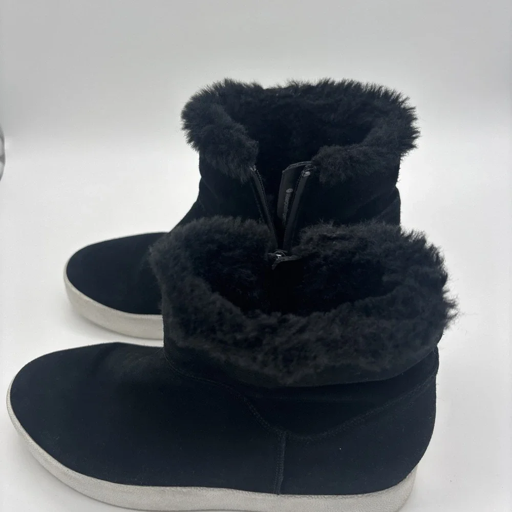 Blondo Haven Waterproof Suede Comfort Sneaker, Women's Size 9 Black. Winter Shoe